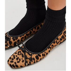 Schutz Leopard Arissa Rounded Toe Ballet Flats Size 8 NEW